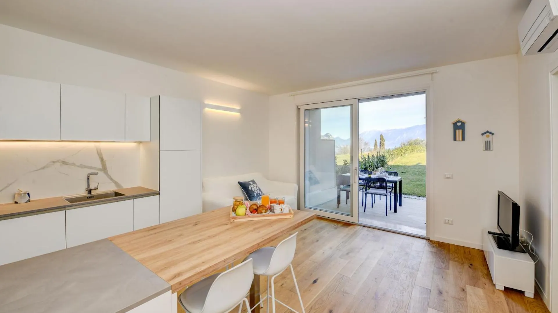 Paradeis Apartment Bogliaco 이탈리아