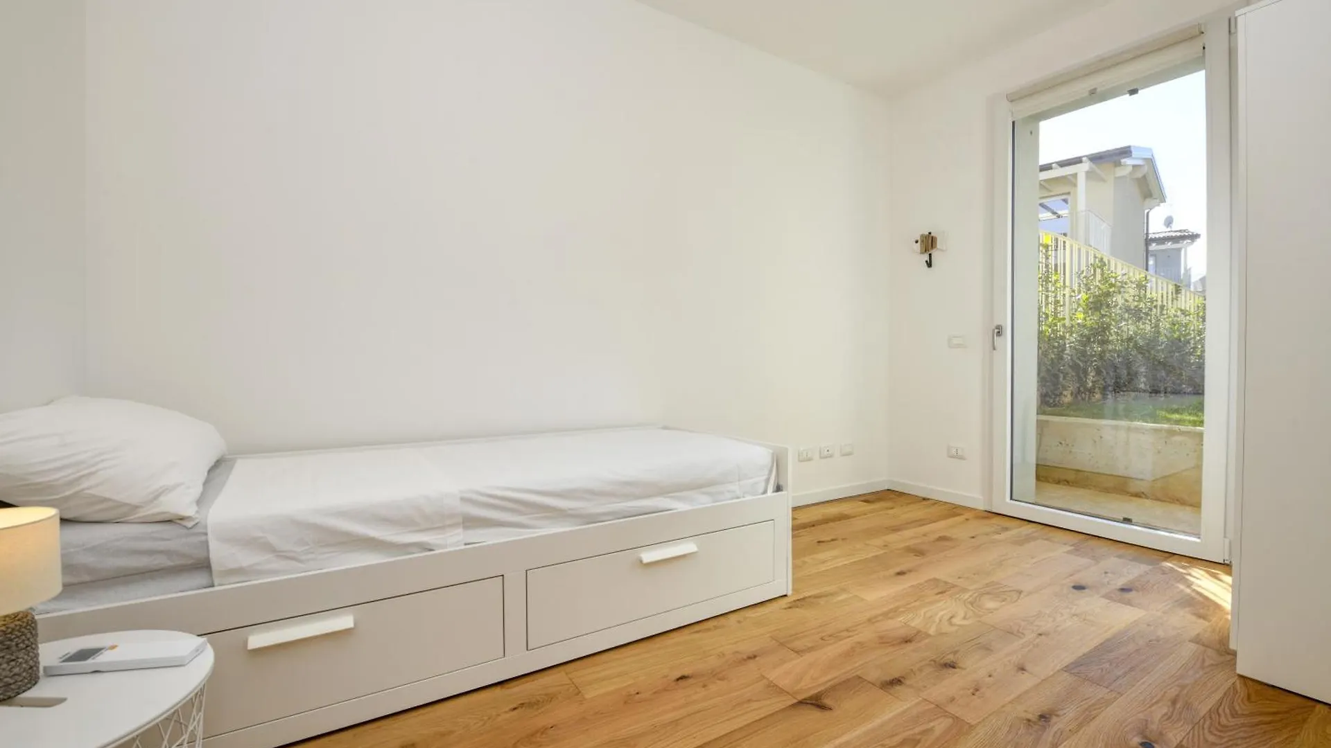 Paradeis Apartment Bogliaco 0*,  이탈리아